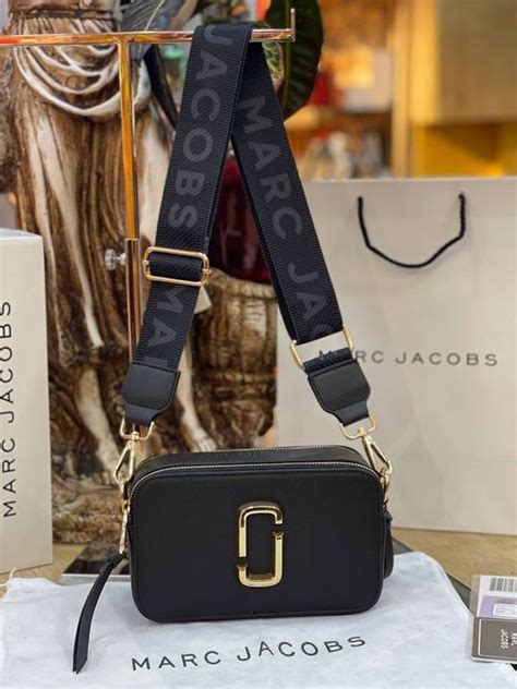 louis vuitton snapshot bag